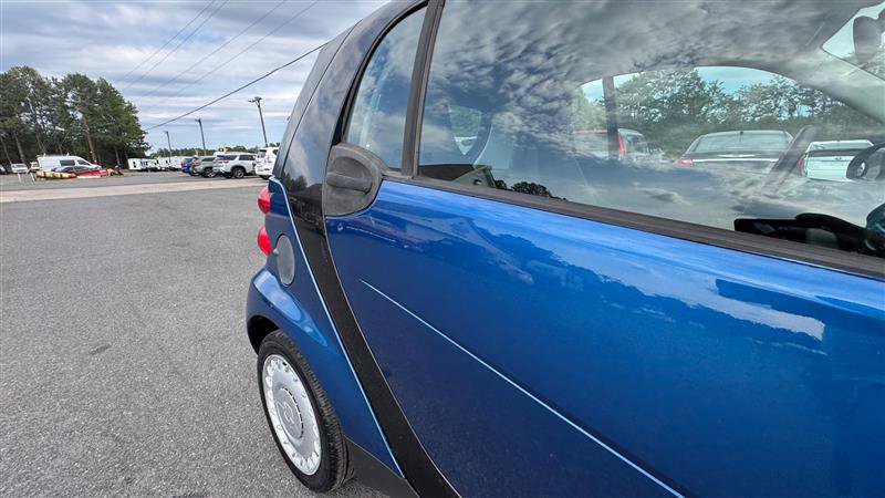 Used 2008 smart fortwo Coupe RWD image 24