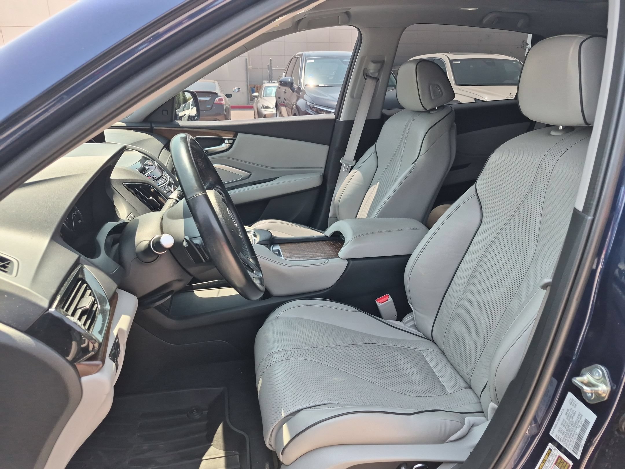 Used 2019 Acura RDX w/ Advance Package AWD/4WD image 9
