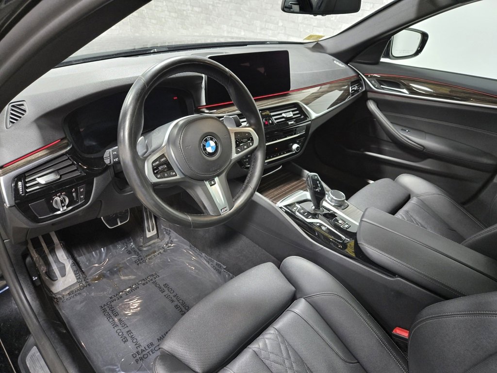 Used 2021 BMW 530e xDrive w/ M Sport Package image 13