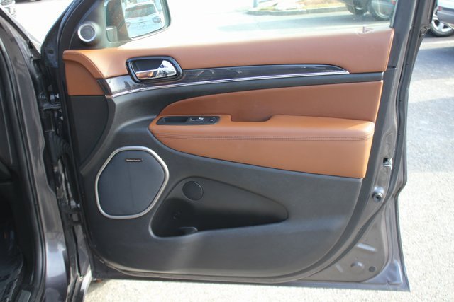 Used 2020 Jeep Grand Cherokee Overland image 33