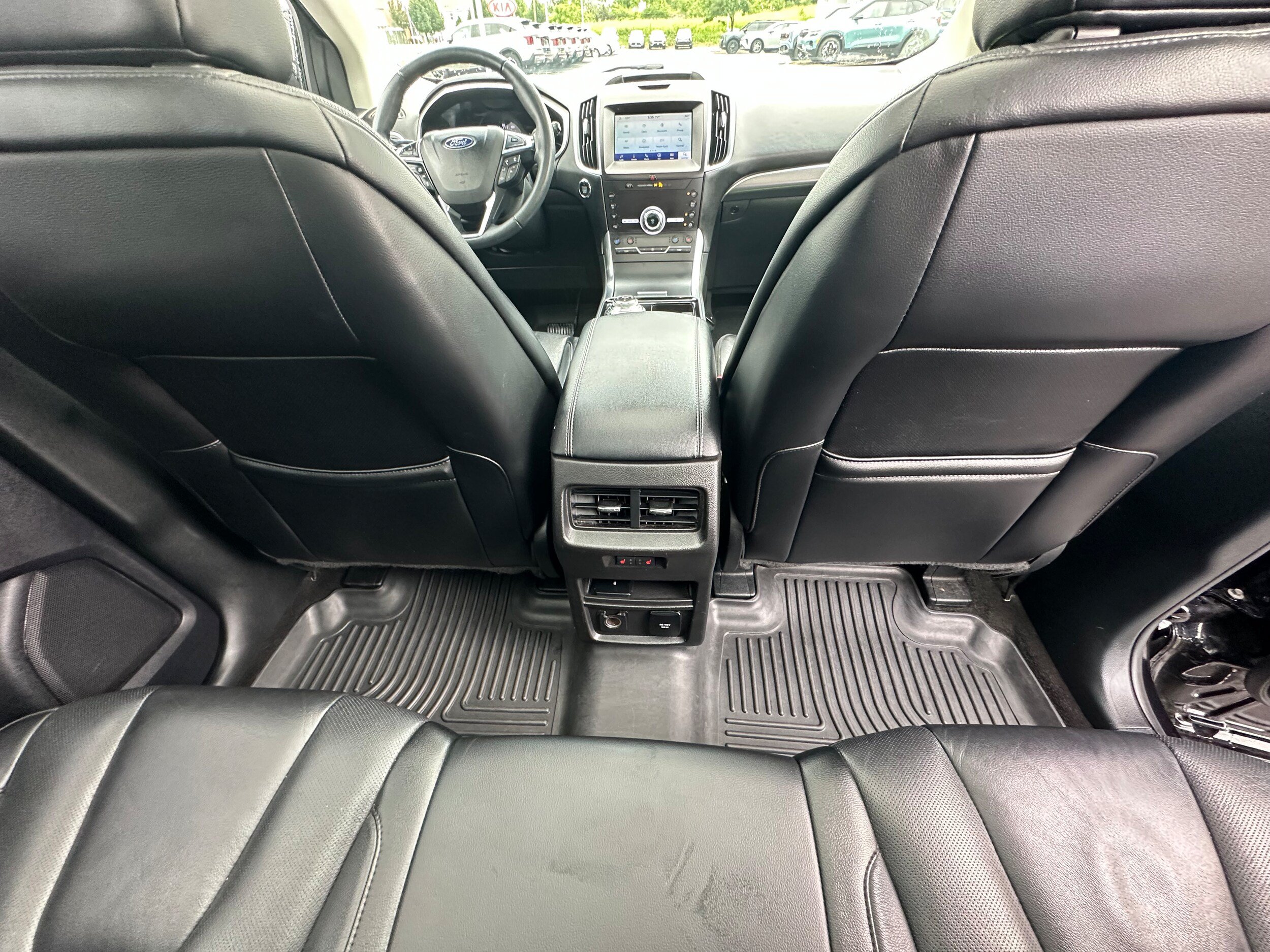 Used 2020 Ford Edge Titanium w/ Equipment Group 301A AWD/4WD image 16