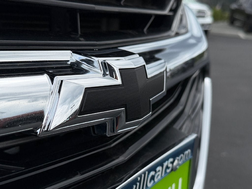 Used 2022 Chevrolet Malibu RS FWD image 35