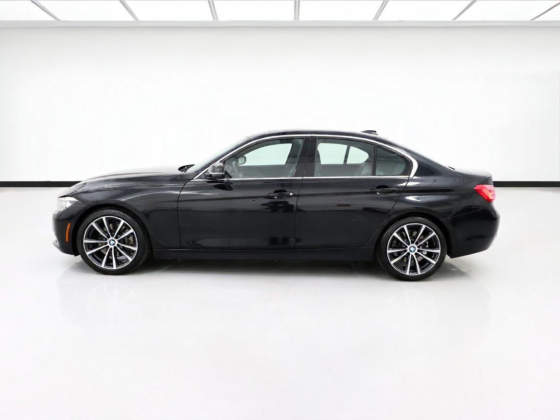 Used 2022 BMW 330i Sedan w/ Premium Package 2 RWD image 24
