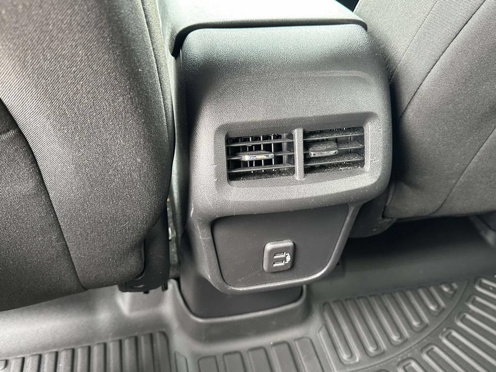 Used 2021 Chevrolet Equinox LT FWD image 13