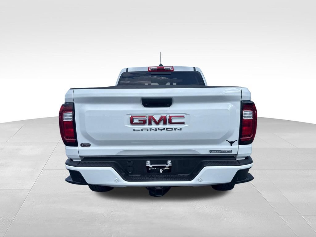 Used 2024 GMC Canyon Elevation w/ Elevation Premium Package AWD/4WD image 4