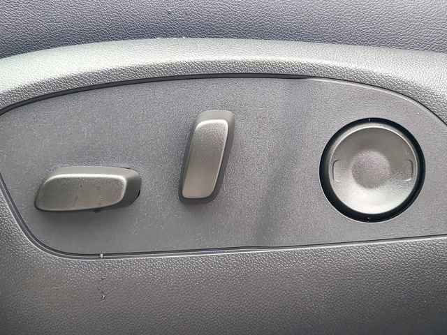 New 2026 Chevrolet Traverse LT image 24