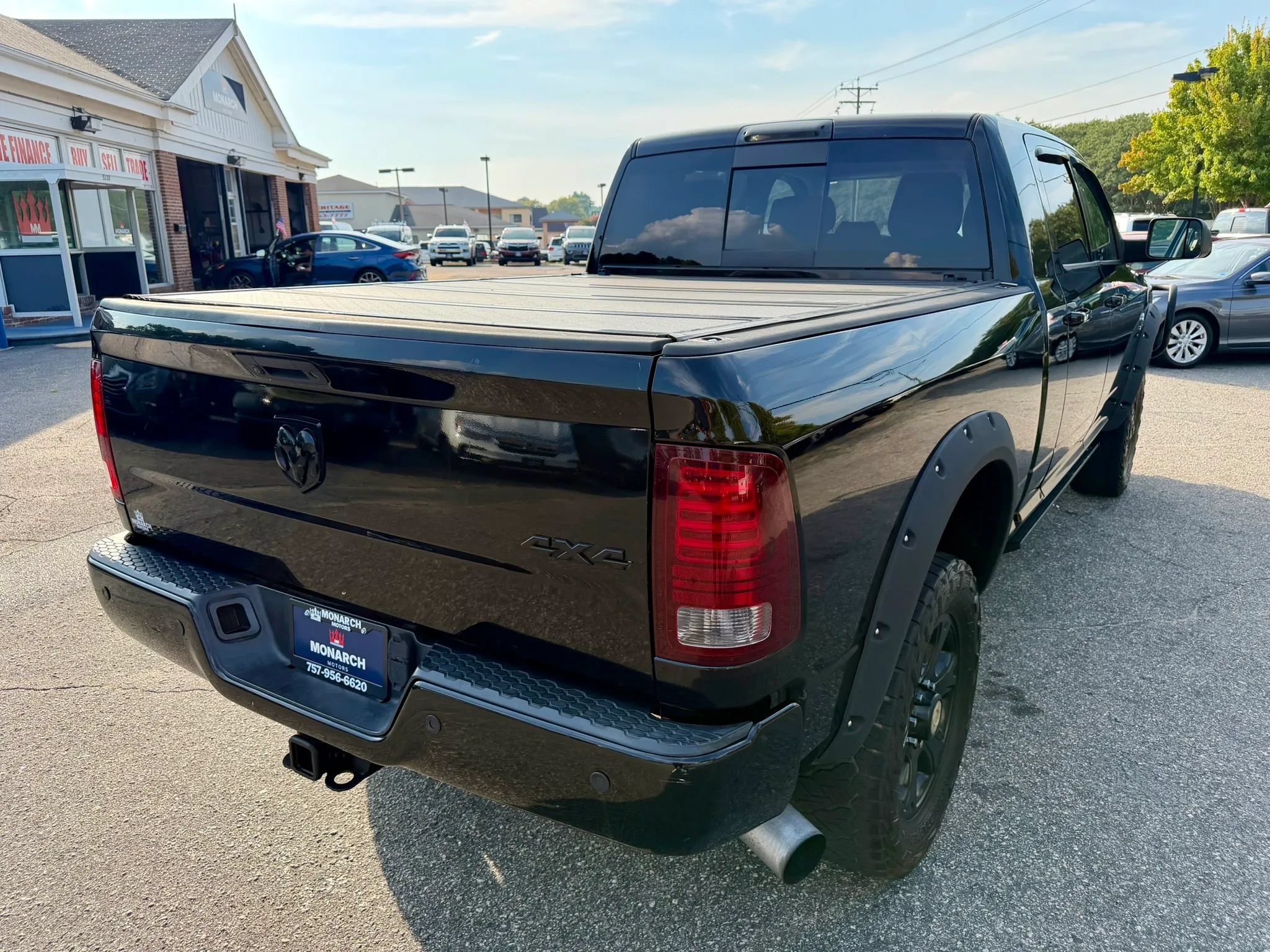 Used 2014 RAM 2500 Laramie w/ Black Appearance Group AWD/4WD image 5
