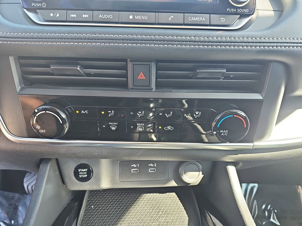 Used 2024 Nissan Rogue S AWD/4WD image 25