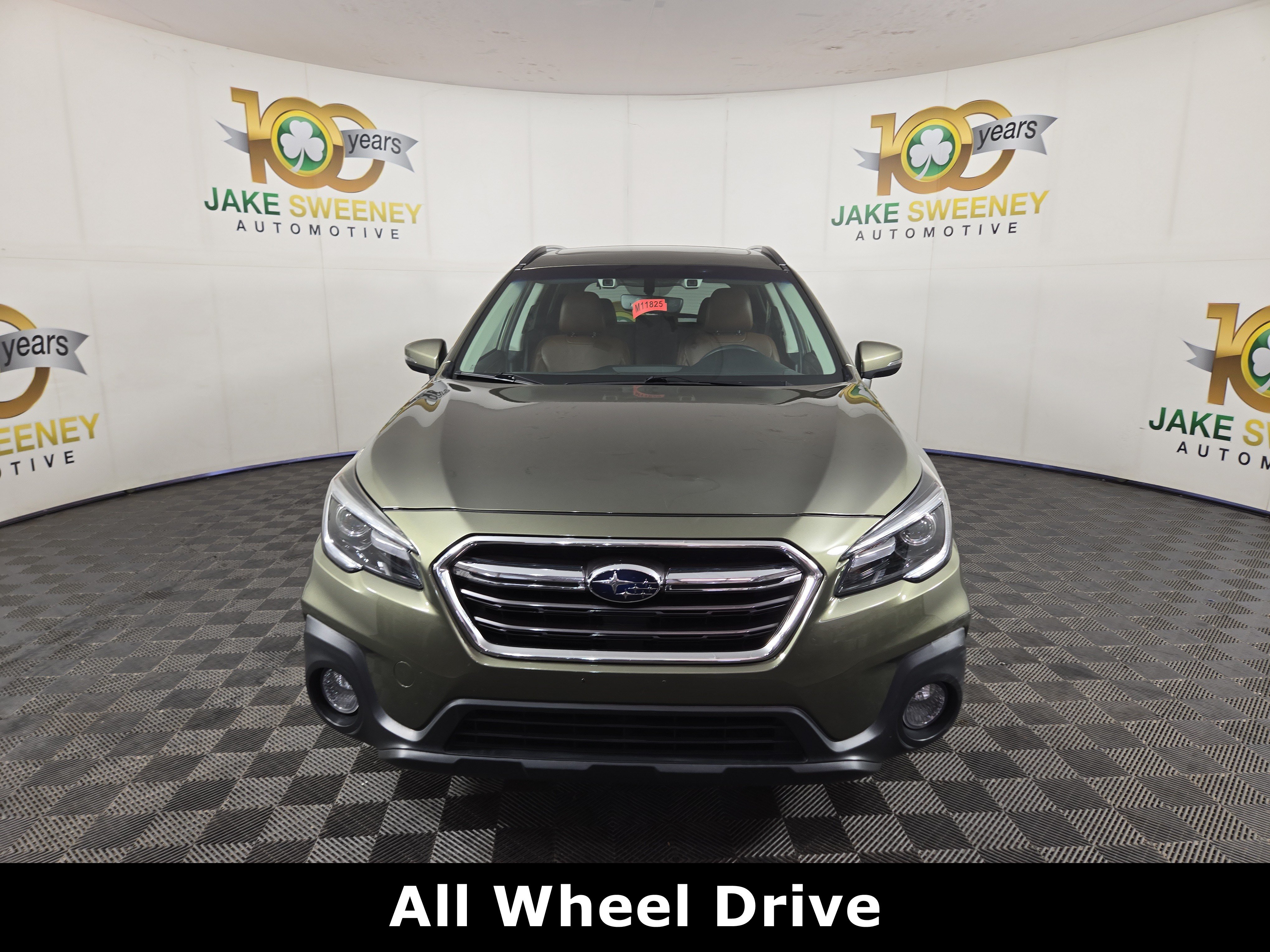 Used 2018 Subaru Outback 2.5i Touring w/ Popular Package #3 AWD/4WD image 3
