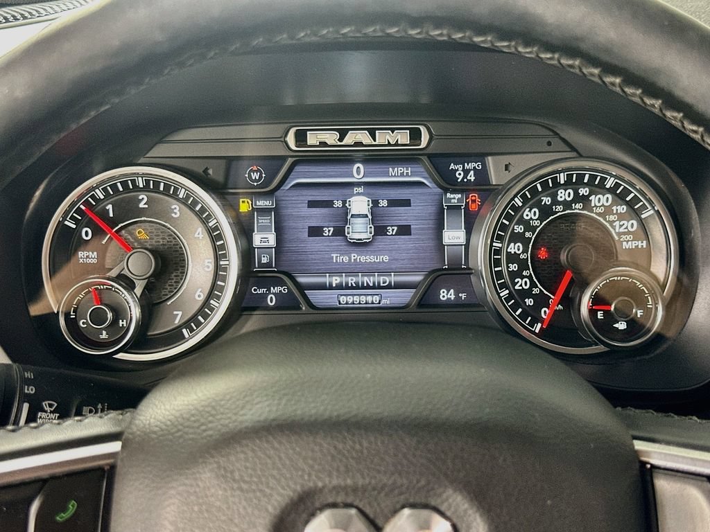 Used 2019 RAM 1500 Laramie AWD/4WD image 27