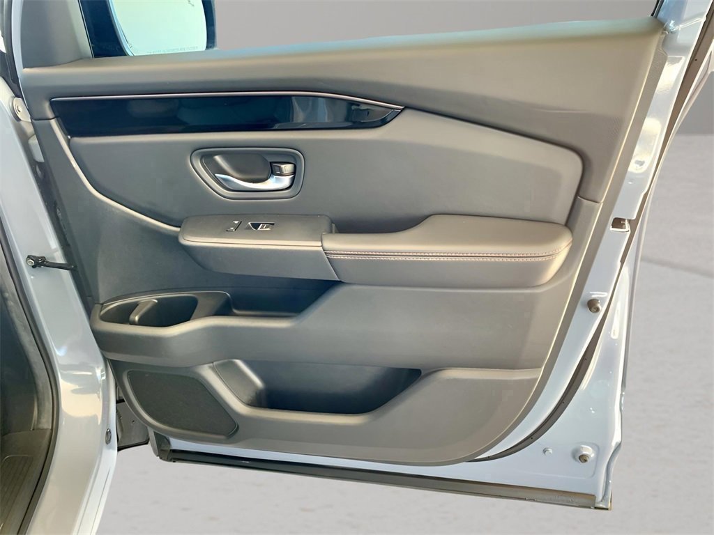 Used 2025 Honda Pilot TrailSport image 30