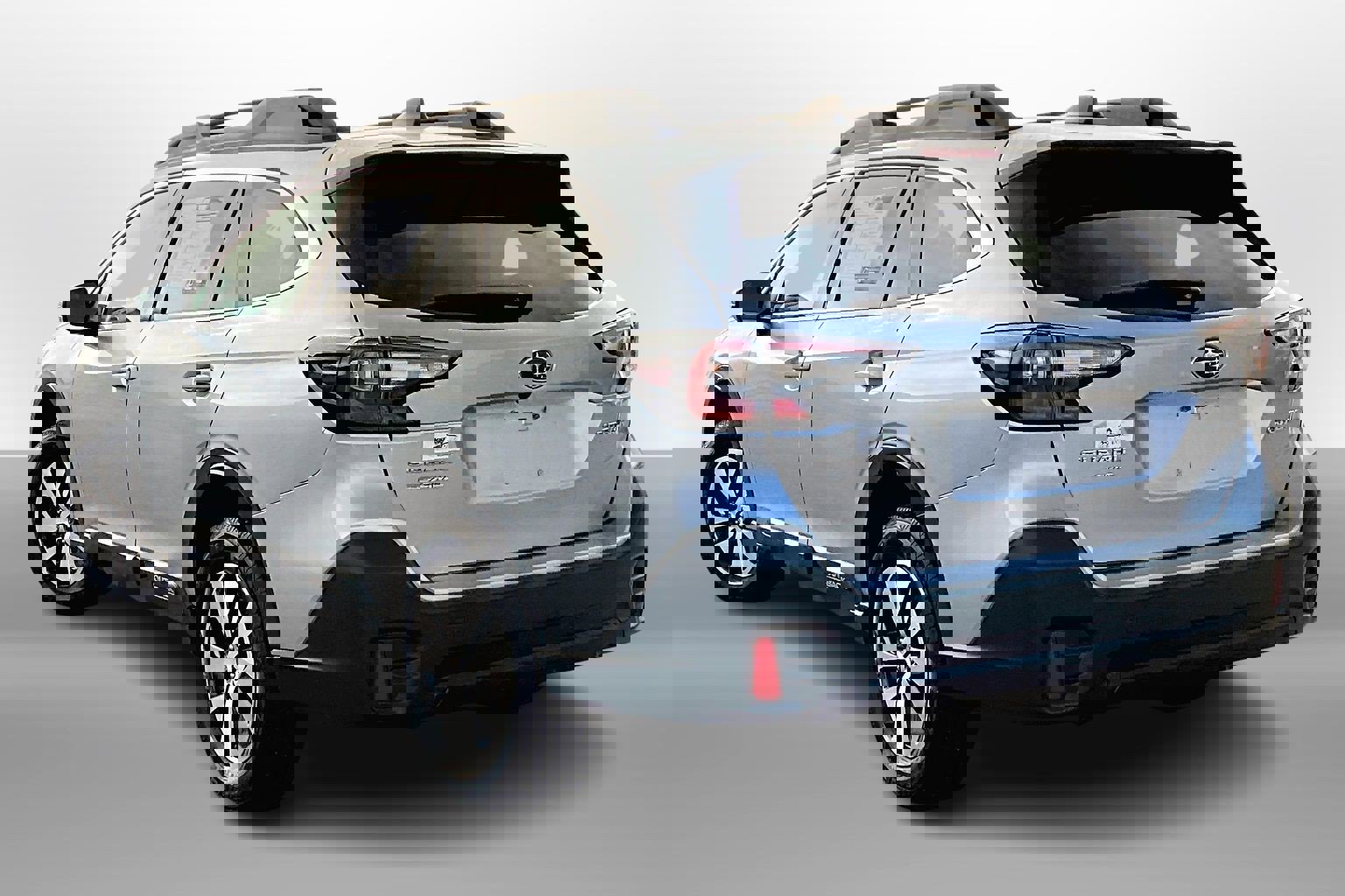 Used 2021 Subaru Outback Premium image 10