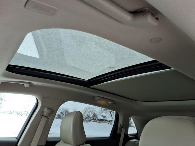 Used 2023 Lincoln Nautilus Reserve image 14