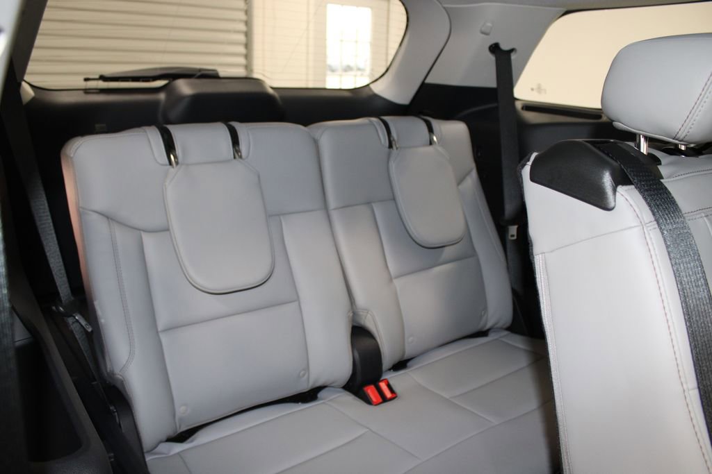 New 2026 Ford Explorer Active RWD image 34