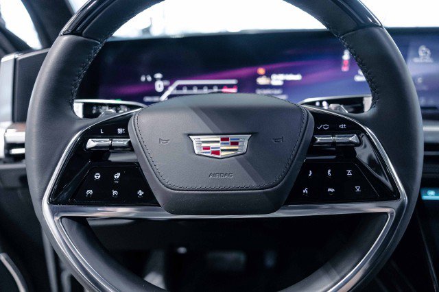 Used 2025 Cadillac Escalade Sport Platinum w/ LPO, ONYX Package image 18