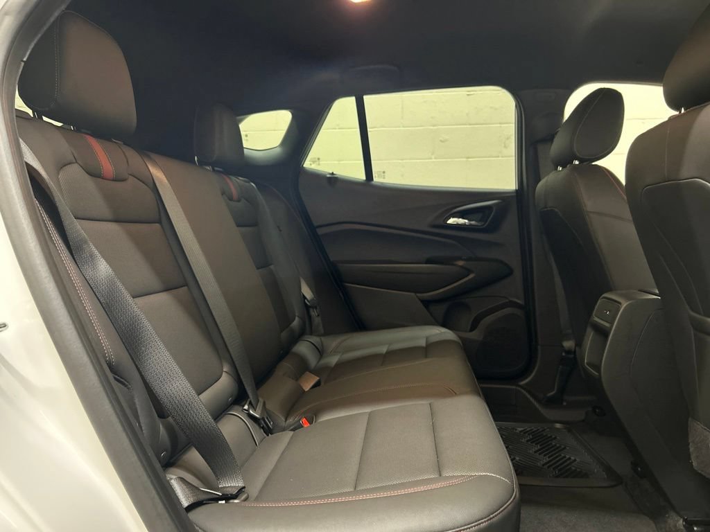 Used 2024 Chevrolet Trax RS w/ Driver Confidence Package FWD image 9