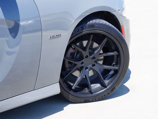 Used 2019 Dodge Charger R/T RWD image 9