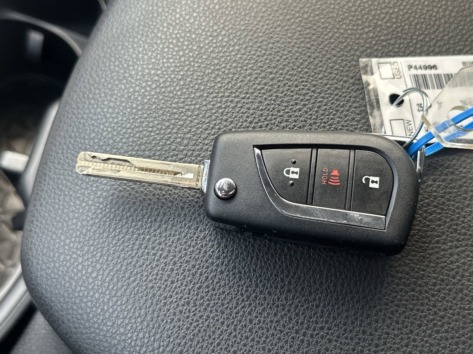 Used 2025 Toyota RAV4 LE AWD/4WD image 34