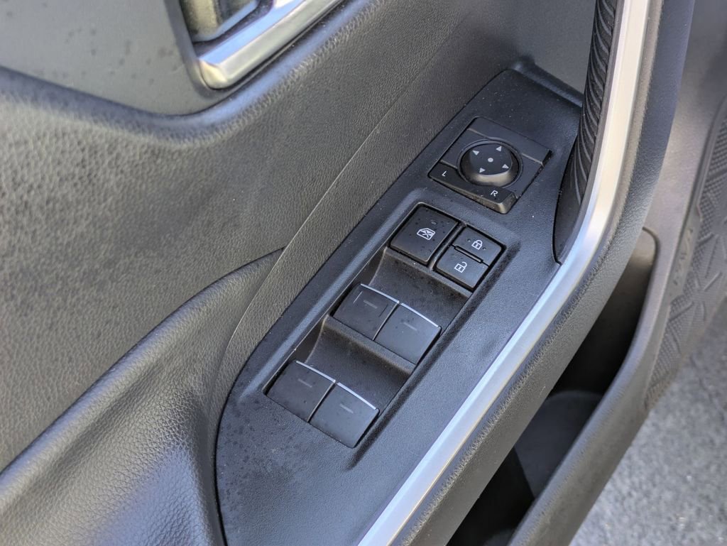 Used 2025 Toyota RAV4 XLE image 13