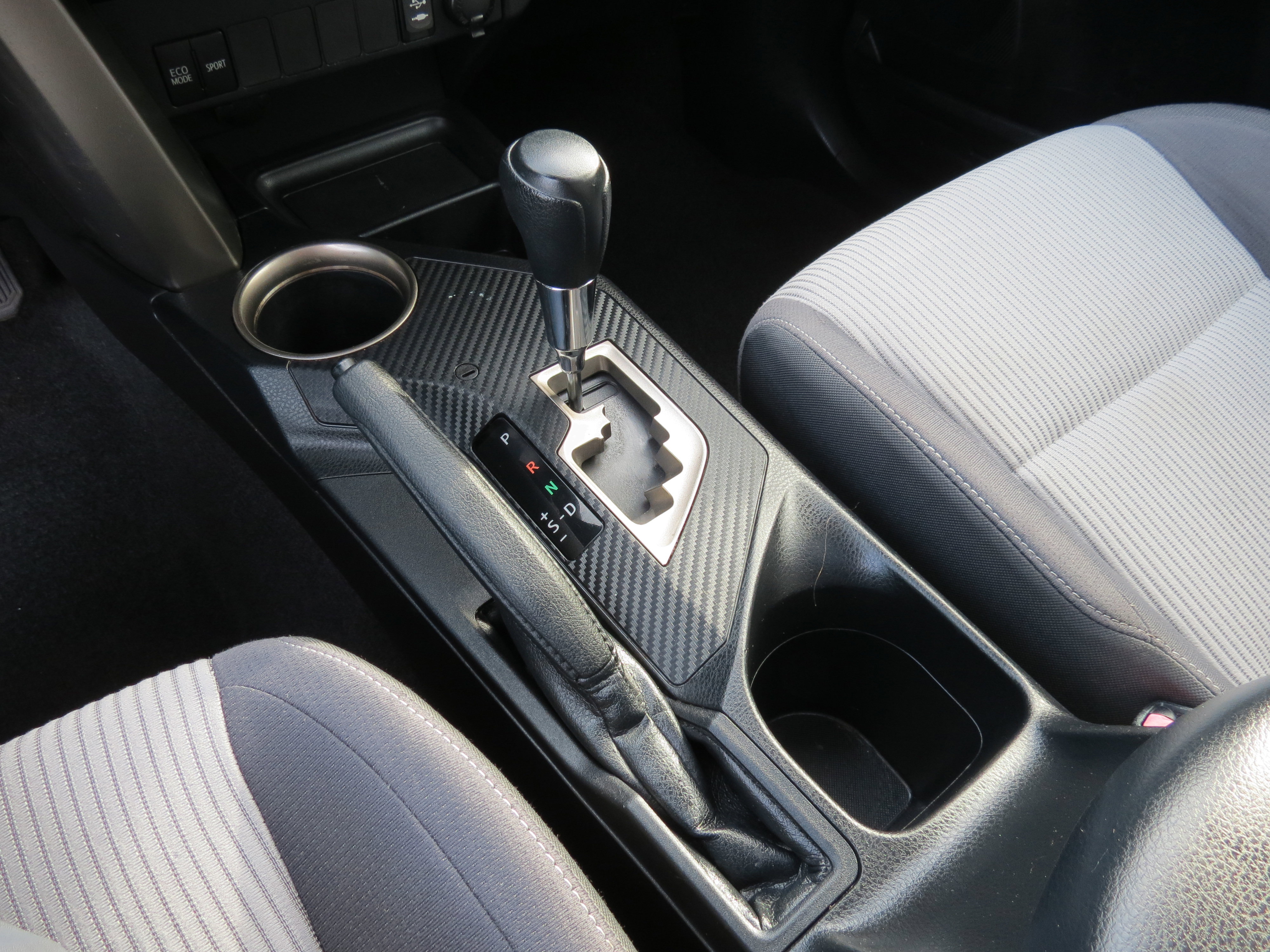 Used 2013 Toyota RAV4 XLE FWD image 24