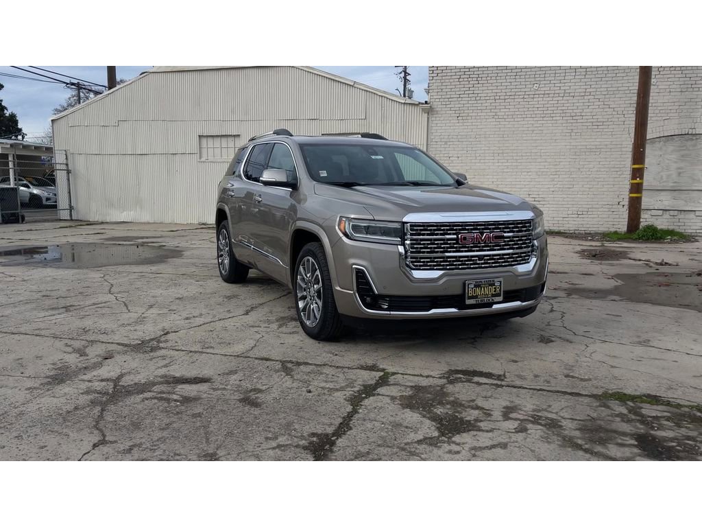 Used 2022 GMC Acadia Denali w/ Denali Ultimate Package FWD image 5
