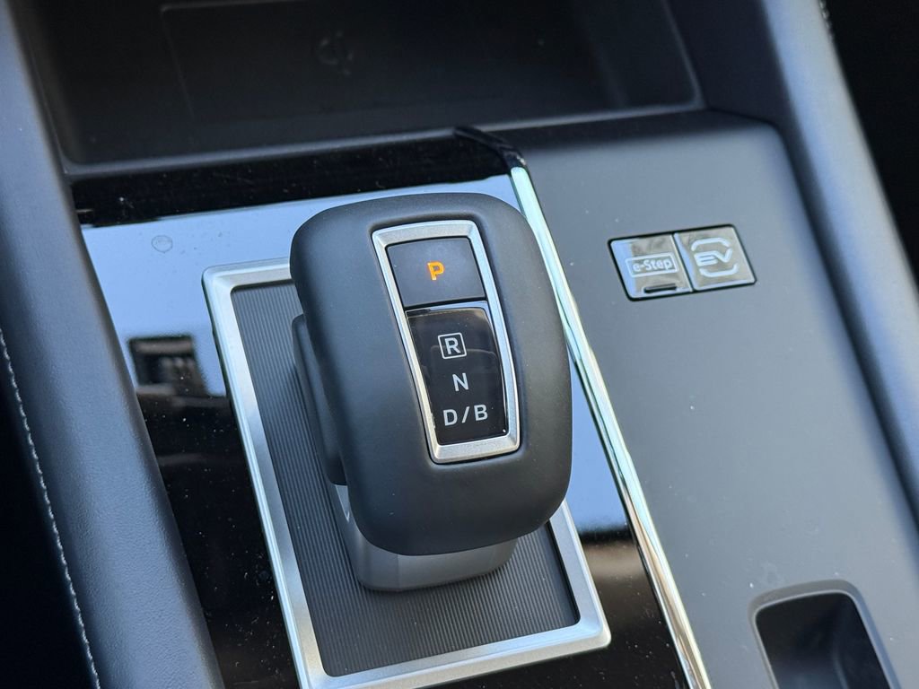 New 2026 Nissan Rogue SL image 30