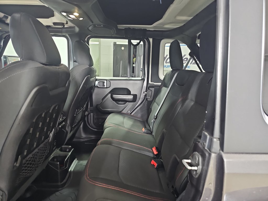 Used 2020 Jeep Wrangler Unlimited Rubicon AWD/4WD image 17