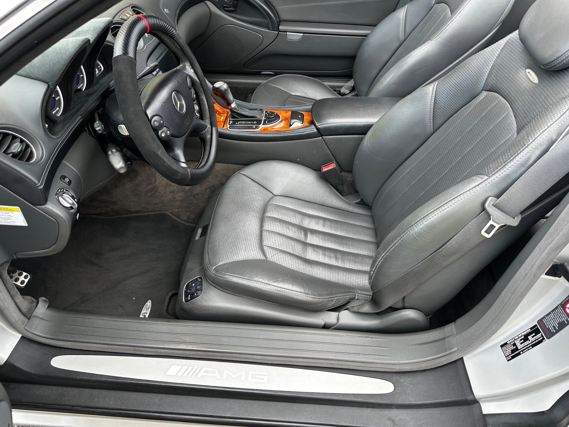 Used 2005 Mercedes-Benz SL 65 AMG image 40