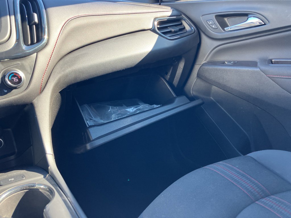 Used 2022 Chevrolet Equinox RS w/ LPO, Floor Liner Package image 25