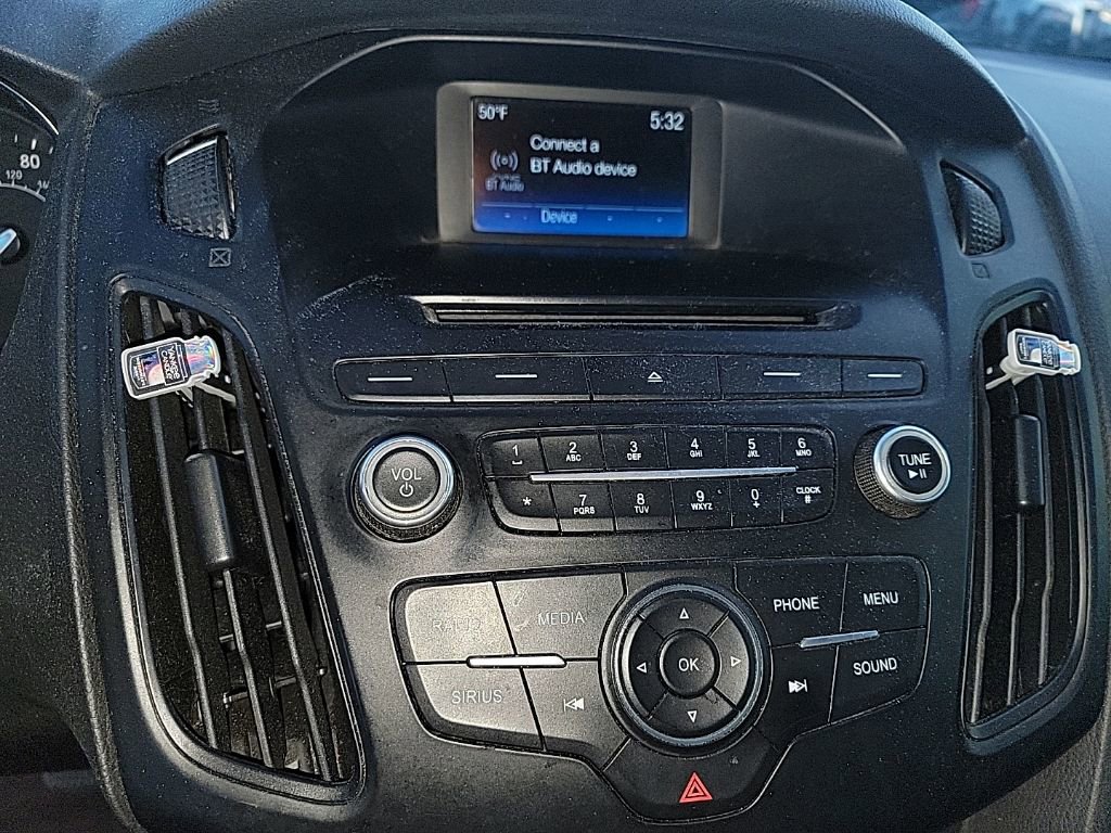 Used 2017 Ford Focus SE image 33