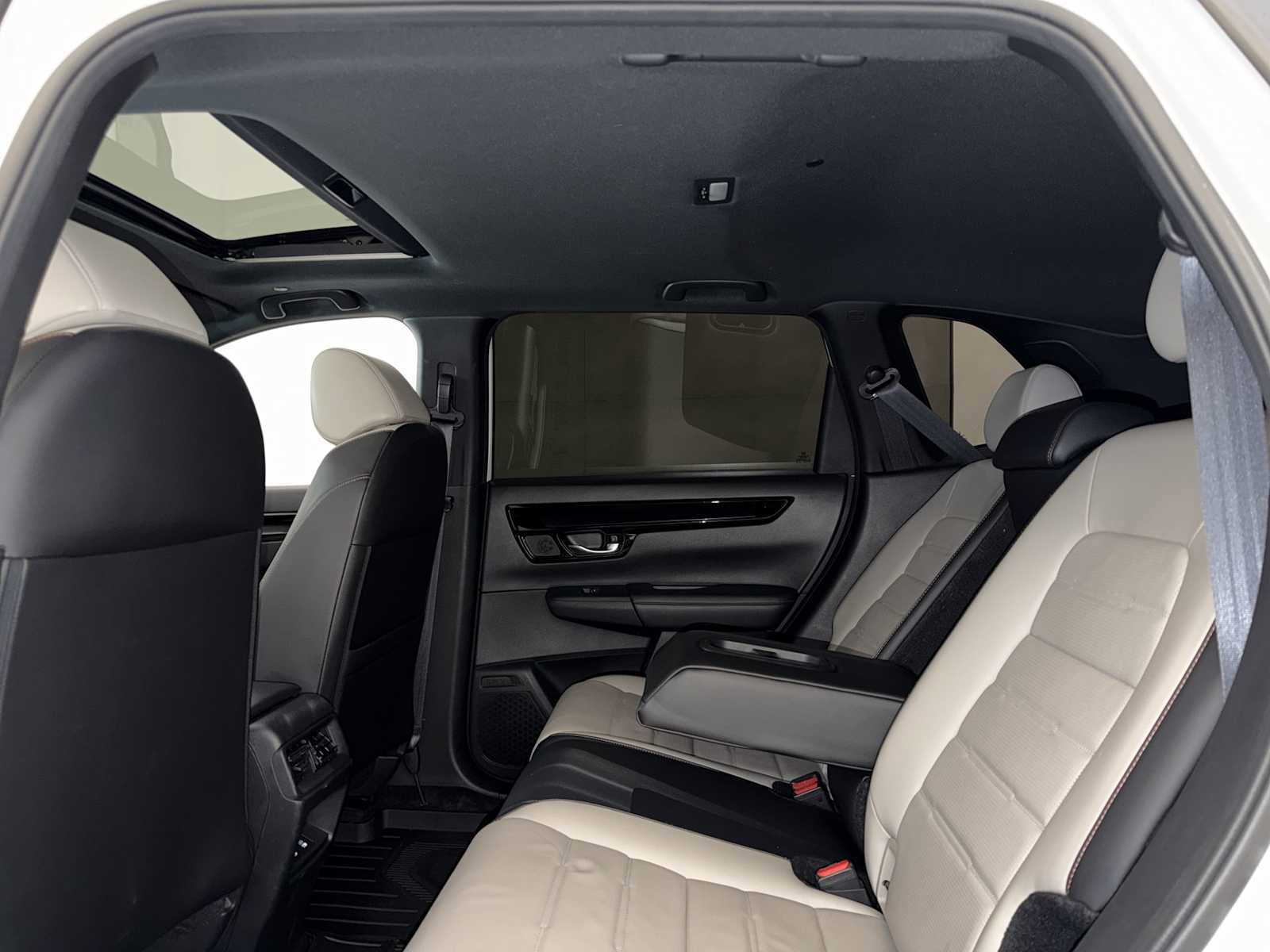 Used 2024 Honda CR-V Sport Touring image 21