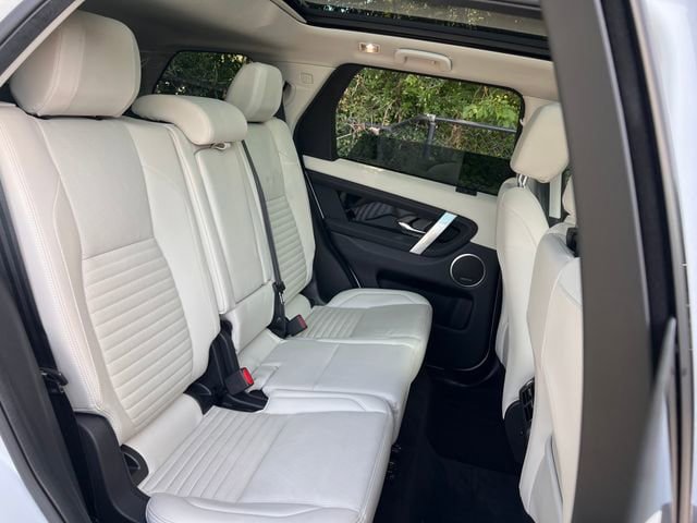 Used 2023 Land Rover Discovery Sport SE AWD/4WD image 33