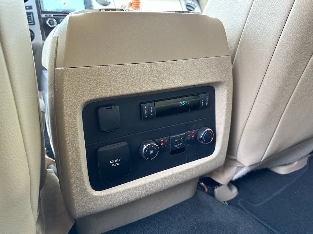 Used 2017 Ford Expedition Limited image 28