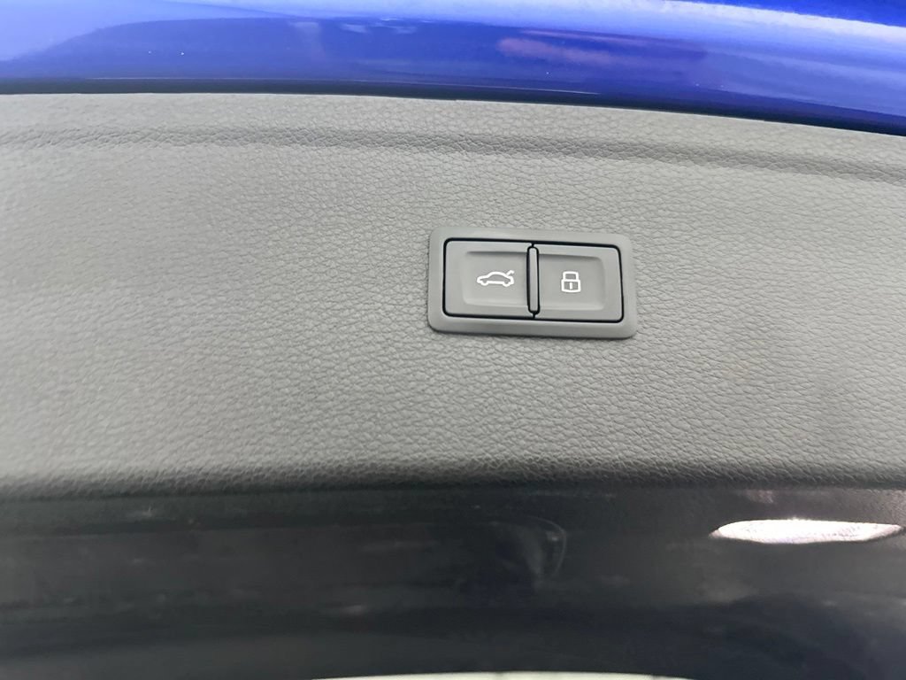 Used 2022 Audi SQ5 Premium Plus w/ Premium Plus Package AWD/4WD image 30