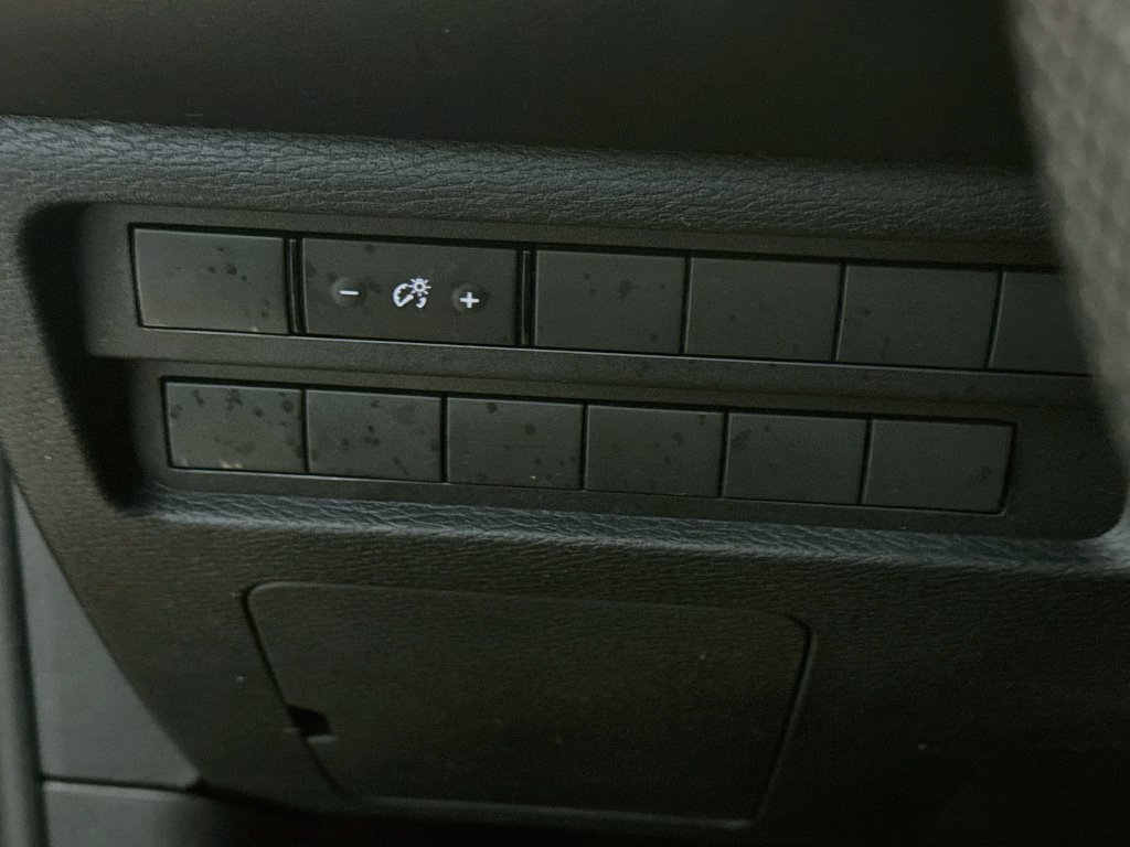 Used 2025 Mitsubishi Outlander ES AWD/4WD image 11