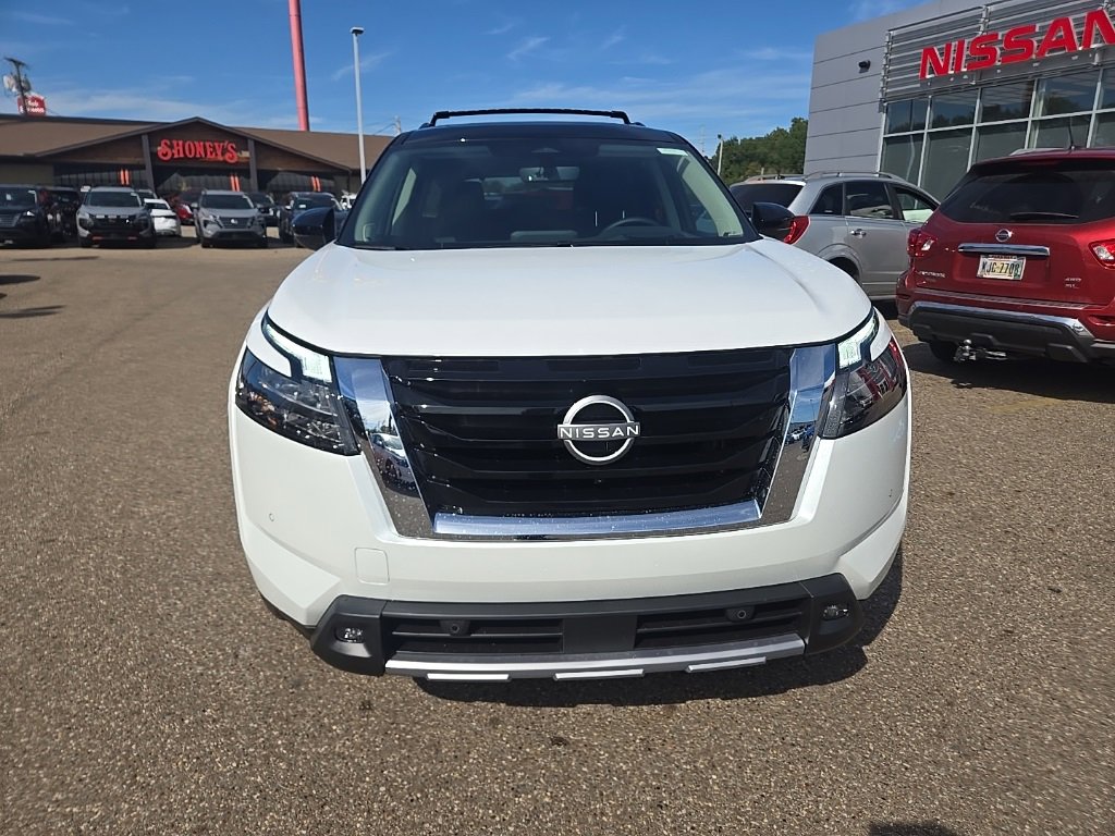 New 2025 Nissan Pathfinder Platinum w/ Lighting Package (N92) image 2