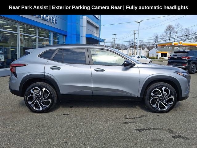 Used 2024 Chevrolet Trax RS w/ Driver Confidence Package image 9