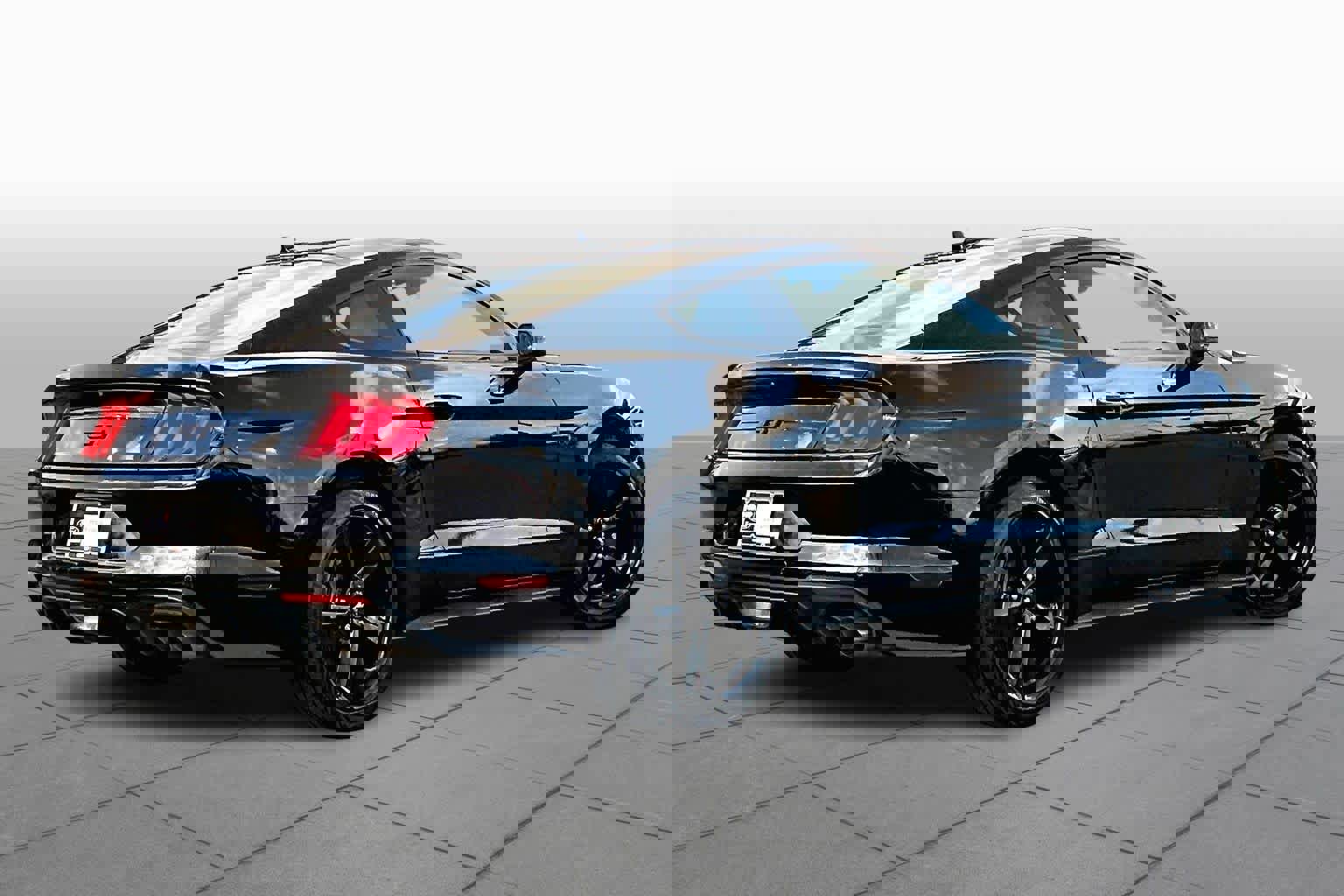 Used 2021 Ford Mustang GT Premium w/ Equipment Group 401A image 11