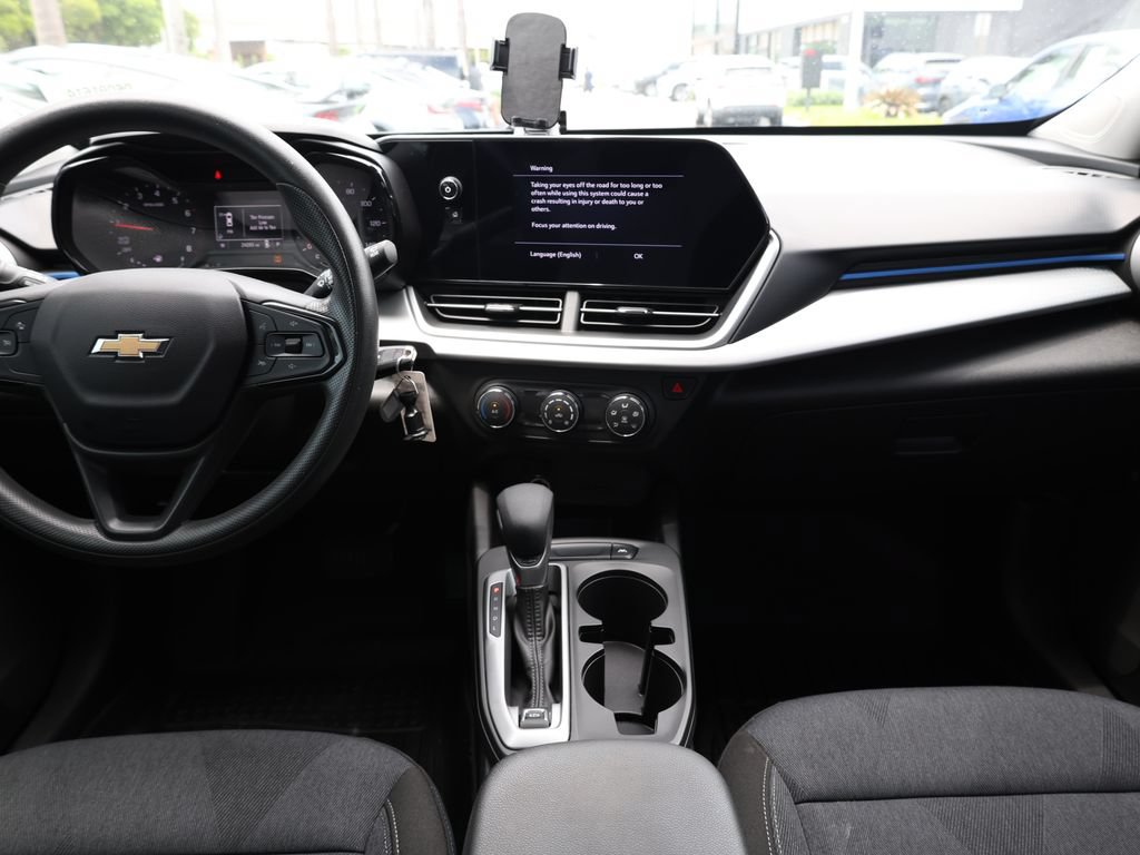 Used 2024 Chevrolet Trax LS FWD image 21