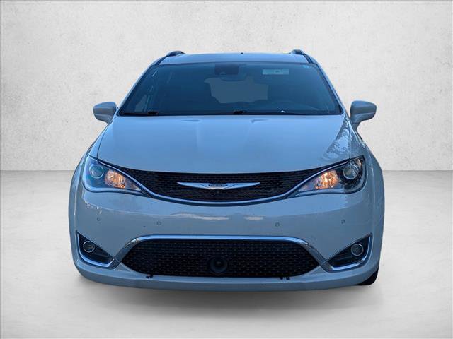 Used 2020 Chrysler Pacifica Touring-L image 5