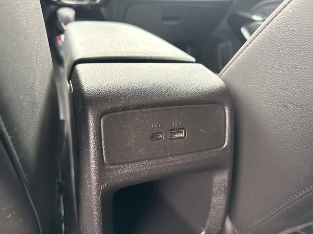 Used 2024 Chevrolet Trax RS w/ Sunroof Package image 17