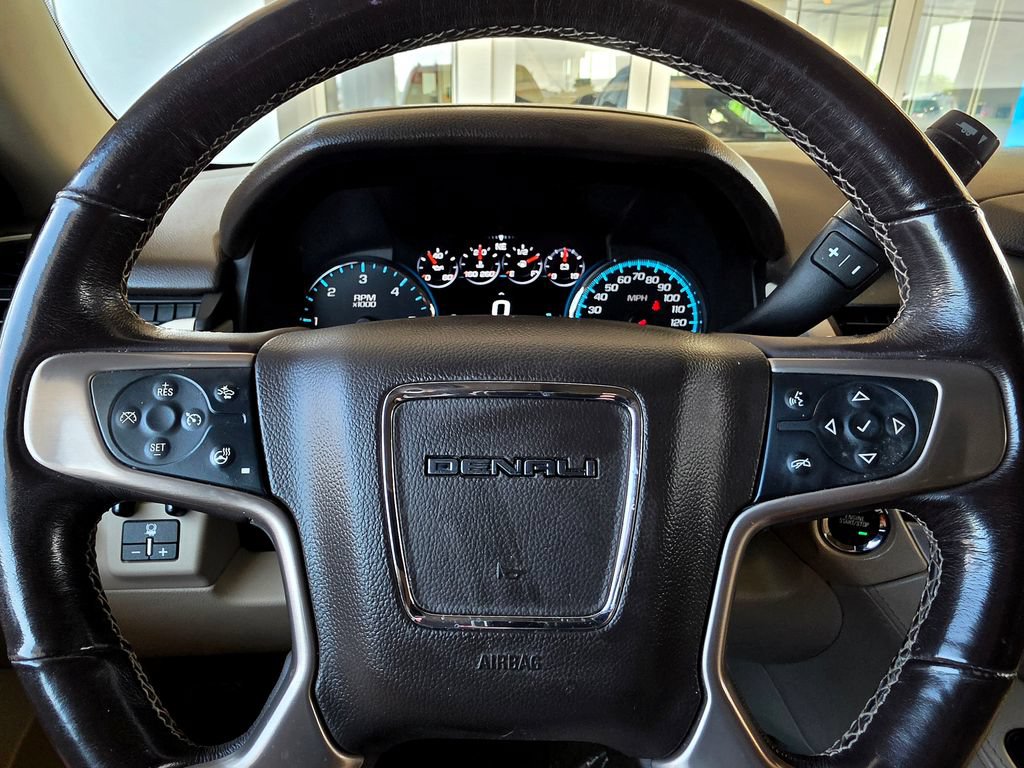 Used 2018 GMC Yukon Denali w/ Denali Ultimate Package AWD/4WD image 36