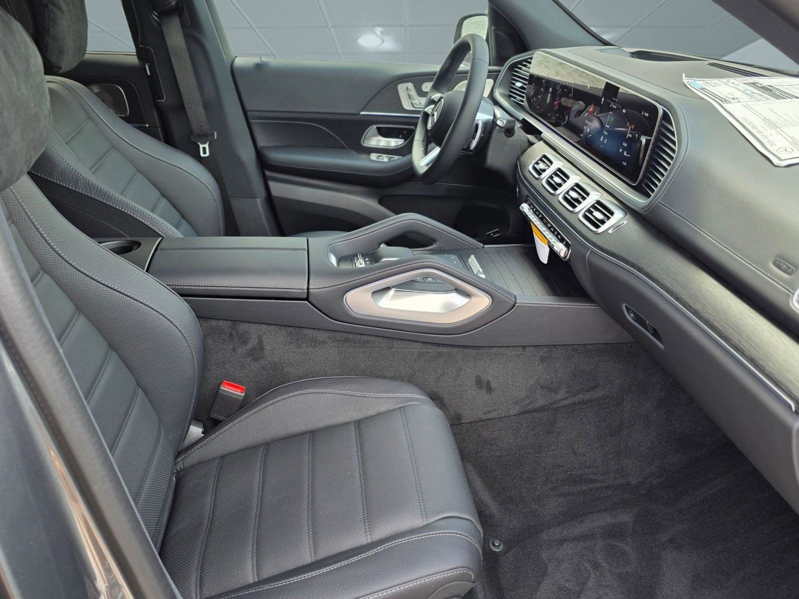 New 2026 Mercedes-Benz GLS 580 4MATIC image 19