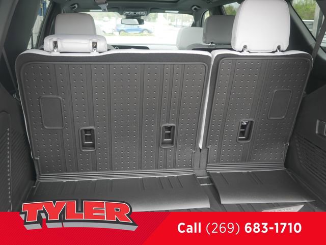 New 2026 Chevrolet Tahoe Premier w/ Sun And Tow Package AWD/4WD image 17