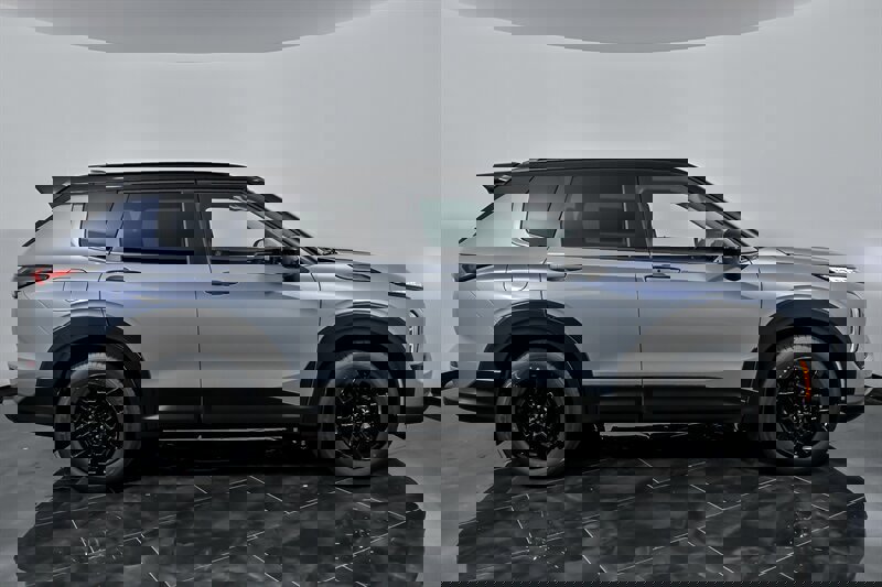 New 2025 Mitsubishi Outlander AWD image 9