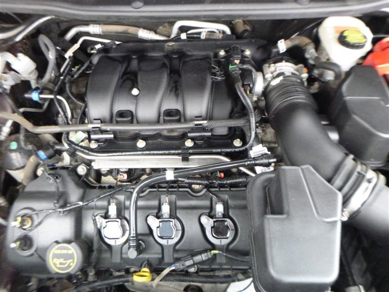 Used 2018 Ford Explorer XLT image 25