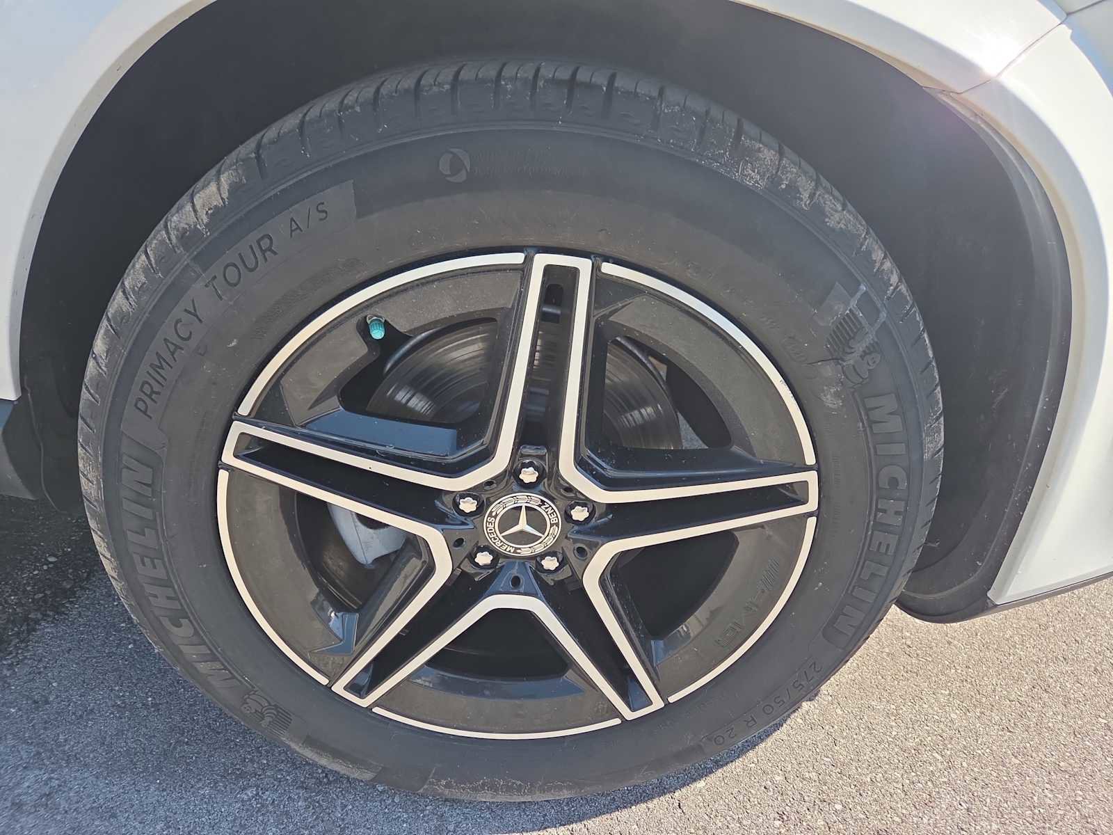 Used 2022 Mercedes-Benz GLE 450 4MATIC image 3