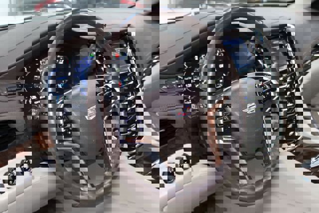 Used 2017 Cadillac Escalade Luxury AWD/4WD image 15