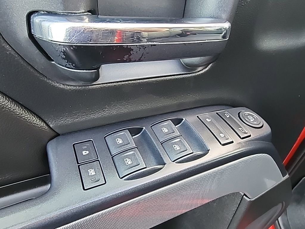 Used 2018 Chevrolet Silverado 1500 LT w/ All Star Edition image 19