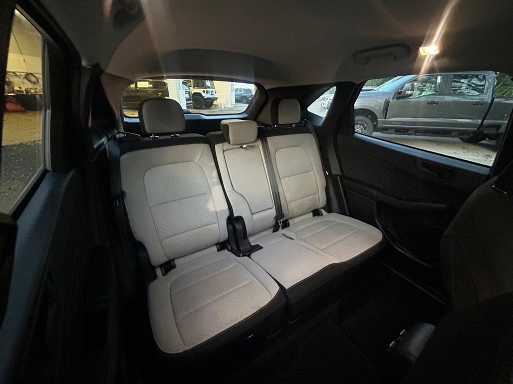 Used 2024 Ford Escape Active w/ Cold Weather Package image 26
